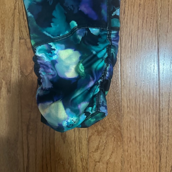 All In Motion Ultra High Rise Capri - Picture 9 of 9